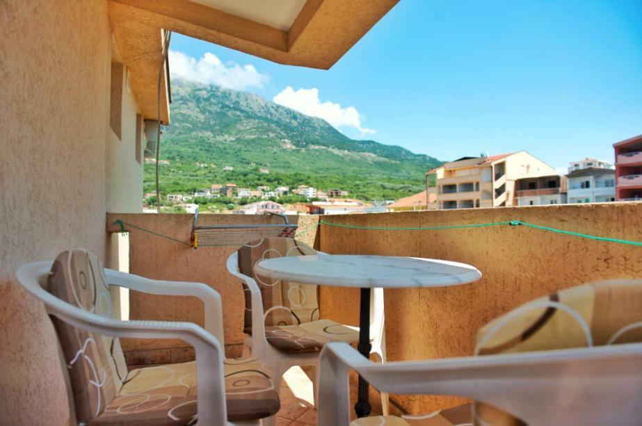 Apartmani Lasta Dobra Voda Esterno foto