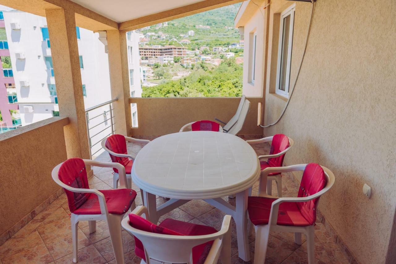 Apartmani Lasta Dobra Voda Esterno foto
