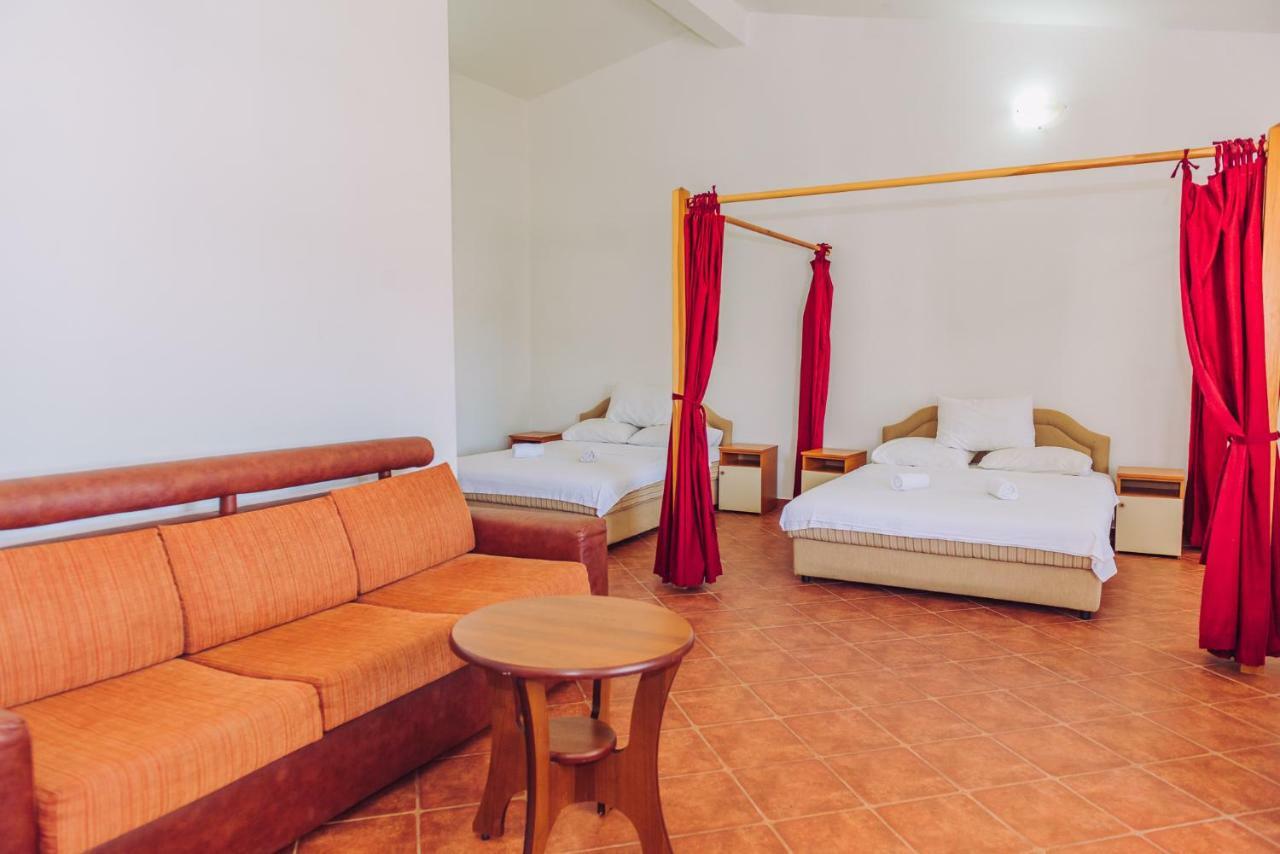 Apartmani Lasta Dobra Voda Esterno foto