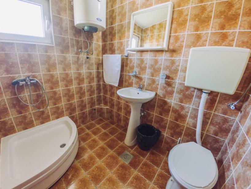 Apartmani Lasta Dobra Voda Esterno foto